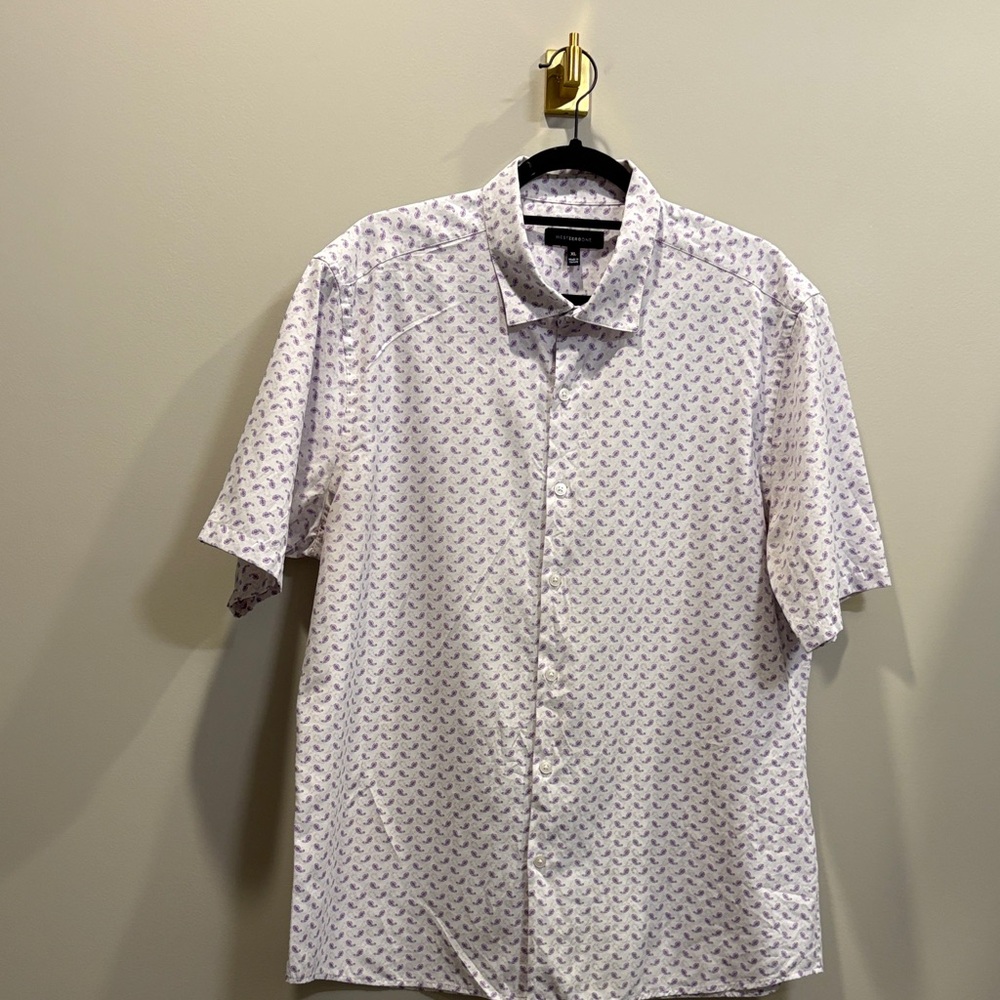 Men's Casual White and Blue Patterned Shirt